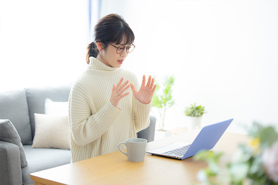 間違えてもその場で質問・確認できる