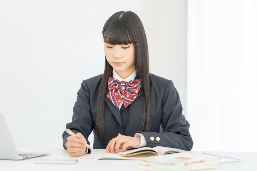 中学英文法まで戻って学び直せる