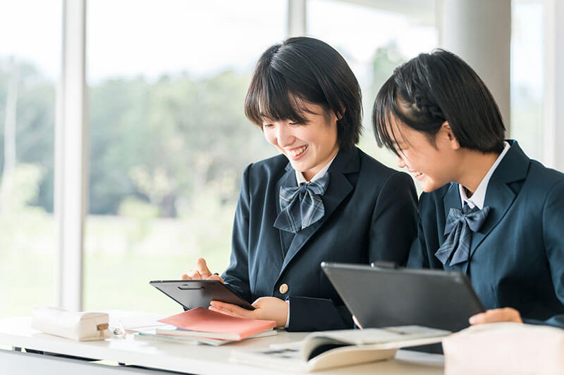 英語で授業を行う時間が増加