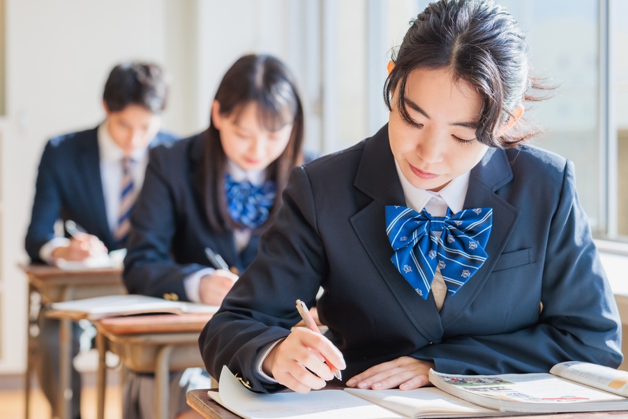 学校の授業や教科書の予習・復習にも