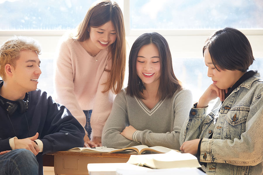 日本語でフィードバックやアドバイスをもらえる