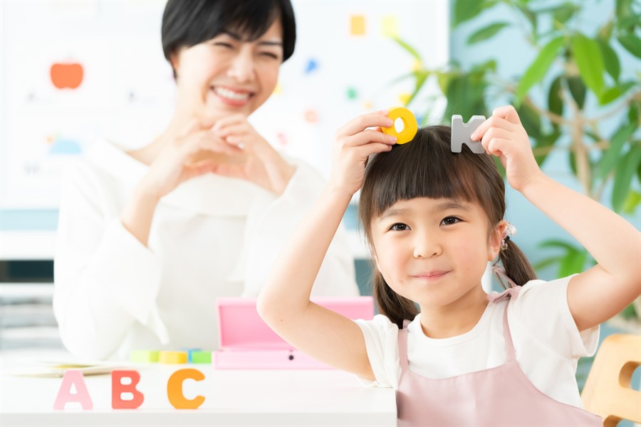 オンライン英会話、うちの子には早い？」と感じた時に考えるべき3つの視点｜いつから (1)