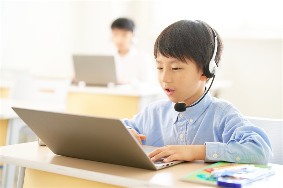 うちの子だけ話せない…」焦る親が知っておきたい英語習得の本質|スピーキング (2)